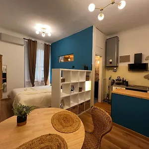 https://regina-milano-ai-navigli.it-lombardy.com