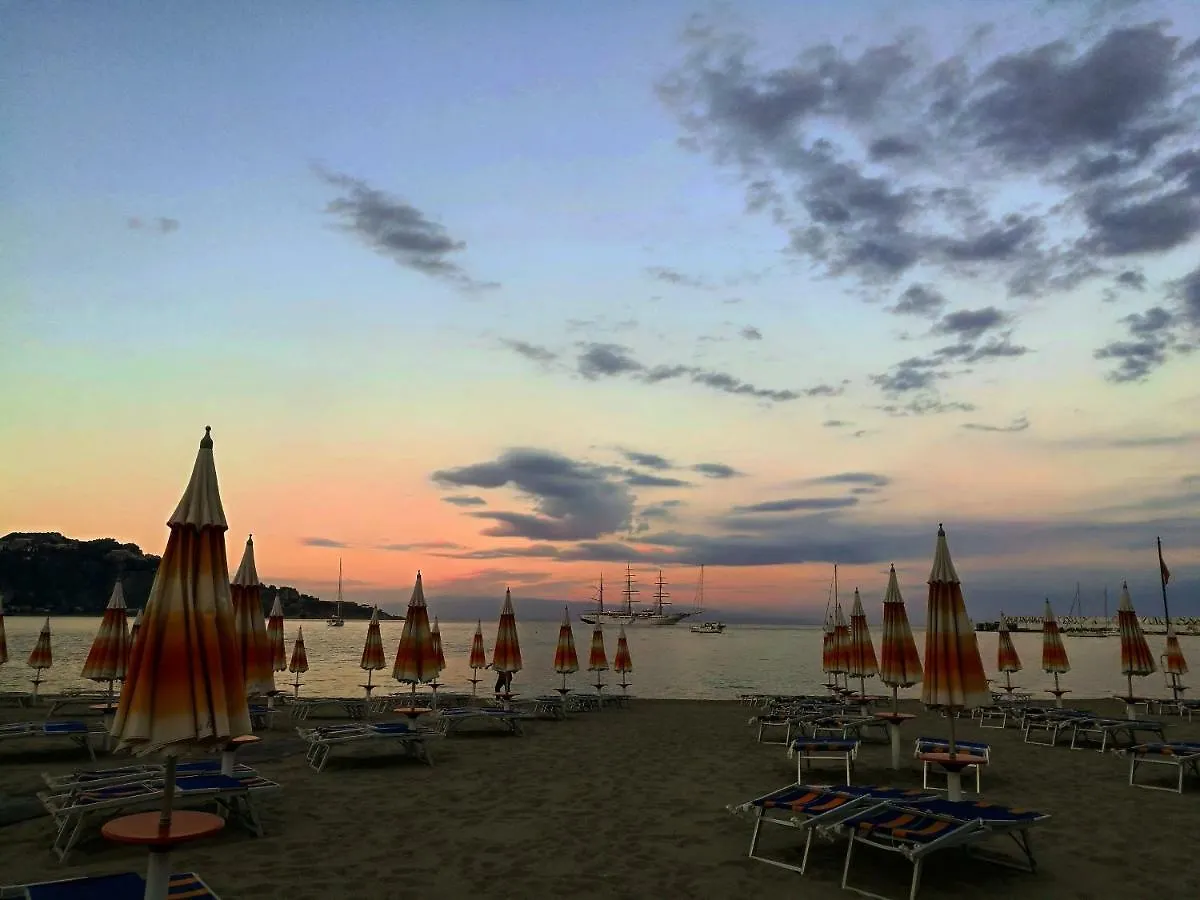 Casa vacanze Villa Relax House Giardini Naxos